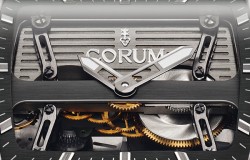 Corum_Ti-Bridge_automatic_dual_Winder_focus