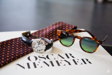 Drive de cartier grande date second fuseau rétrograde et indicateur jour/nuit