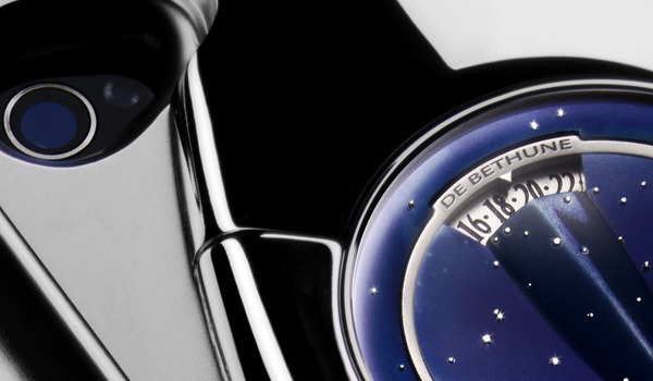 iPhone 4(S) + De Bethune = Dream Watch IV. Un hommage à Steve Jobs.