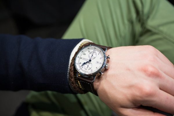 datant Hamilton montre-bracelet