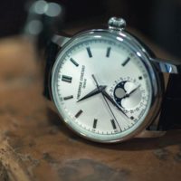 Frédérique Constant Manufacture Calssic Moonphase