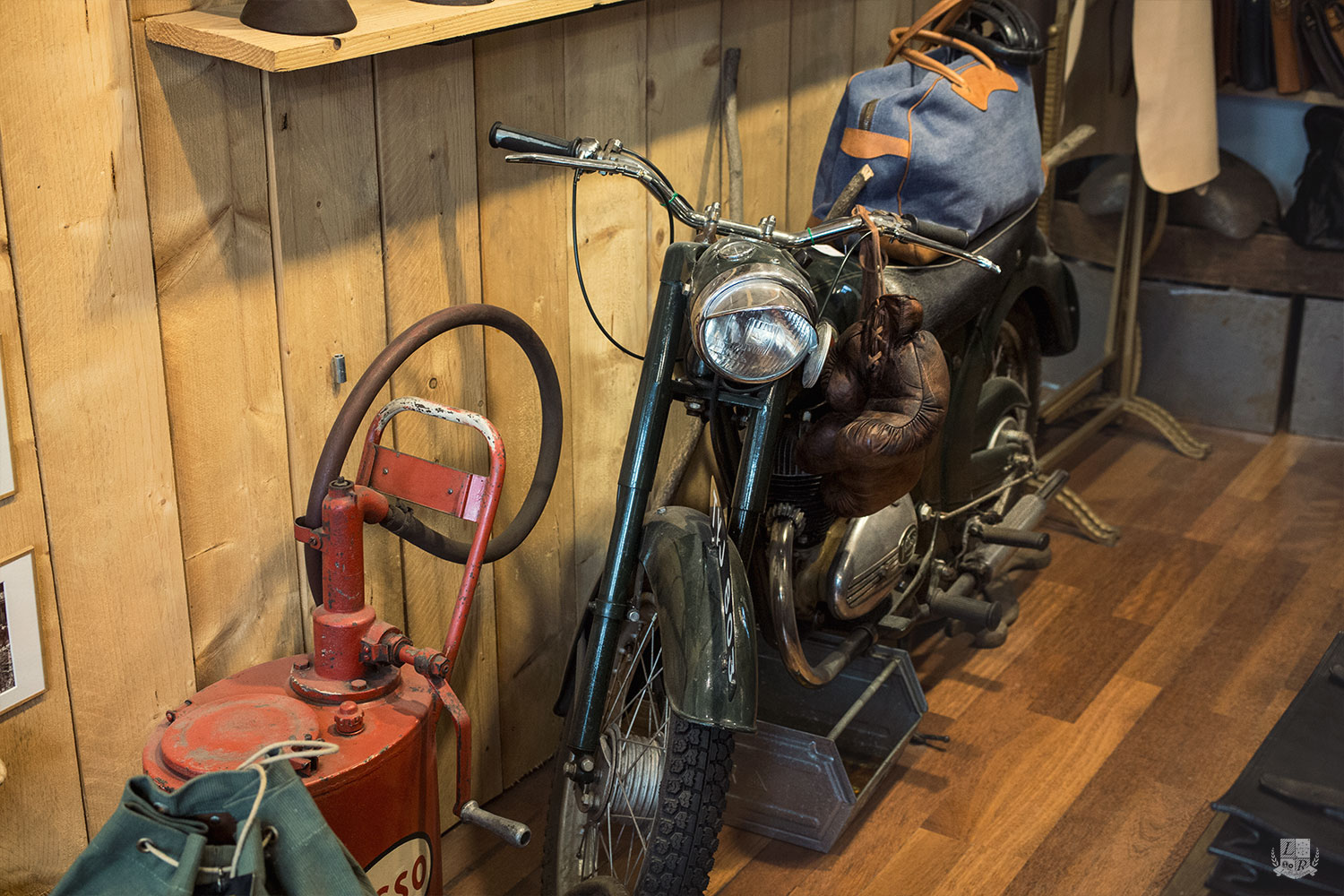 John Woodbridge Store - Bike