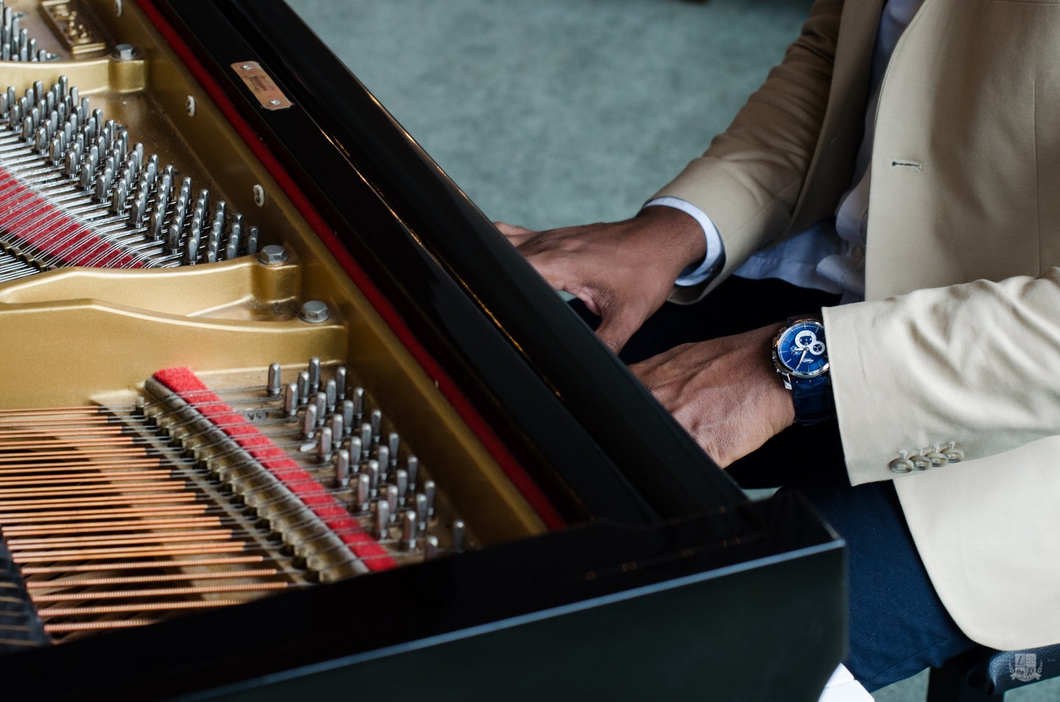 Parmigiani & Montreux : When Watchmaking gets blue