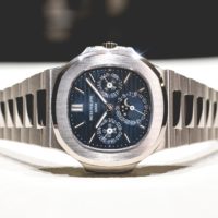 Baselworld 2018 : Patek Philippe Nautilus Perpetual Calendar Packshot