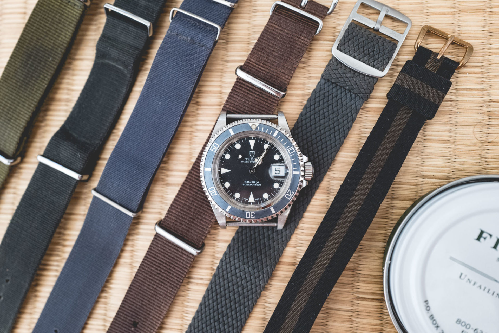 Tudor 79090 - Bracelets tissus cirés