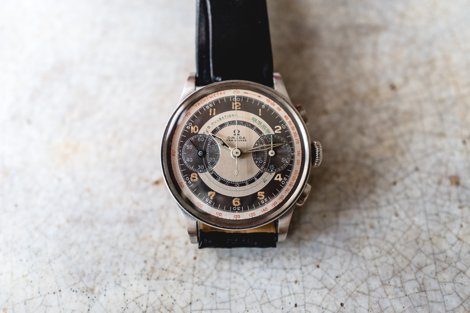 Tajan - Vente de montres du 11 décembre -Omega Chronographe CK 987