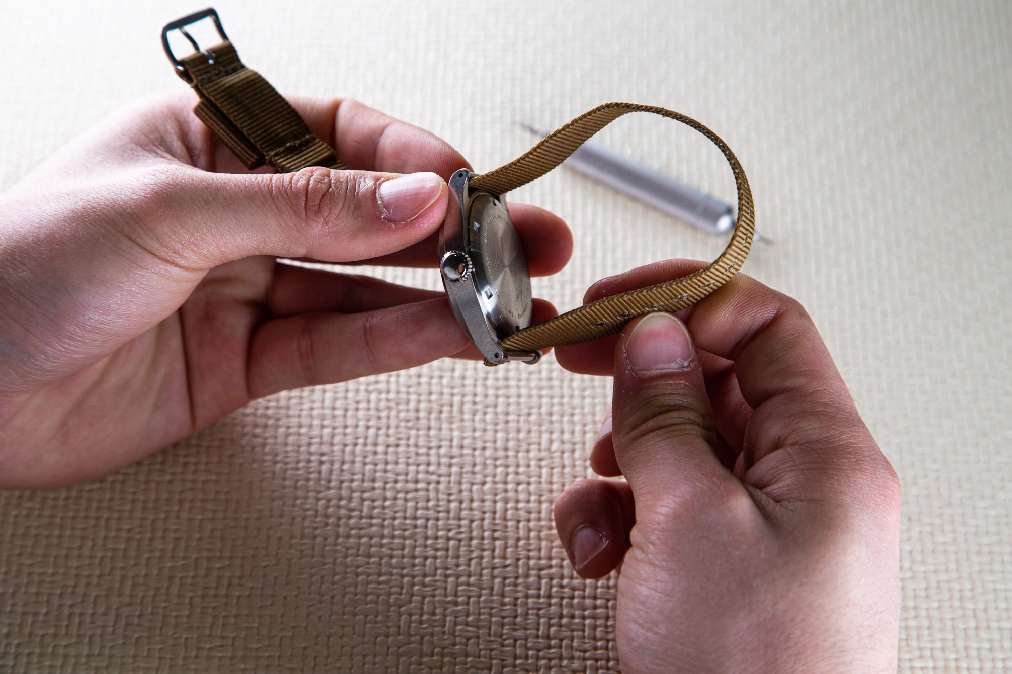 Comment enlever et changer son bracelet de montre