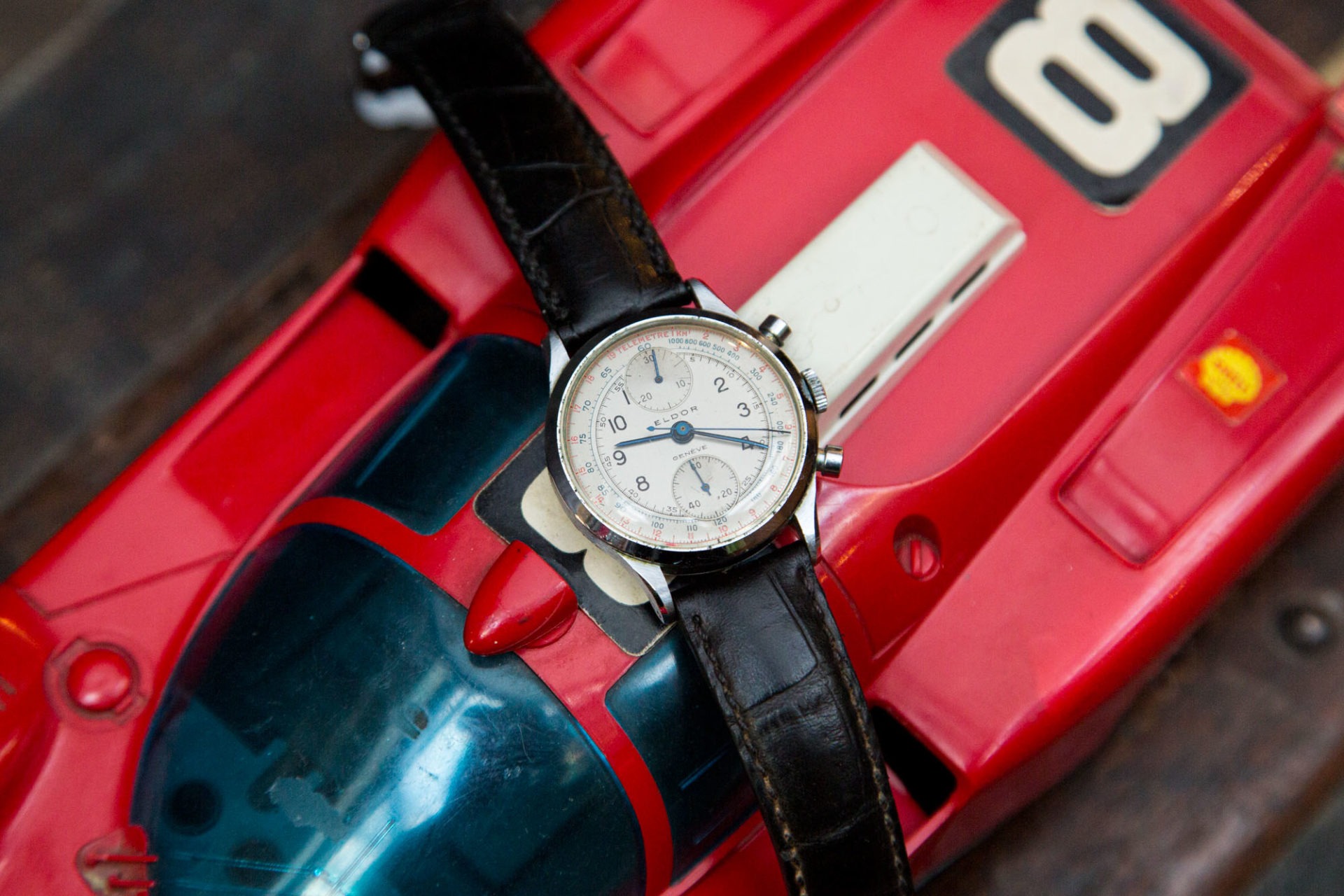 Aguttes - Vente de montres de collection - Chronographe Eldor