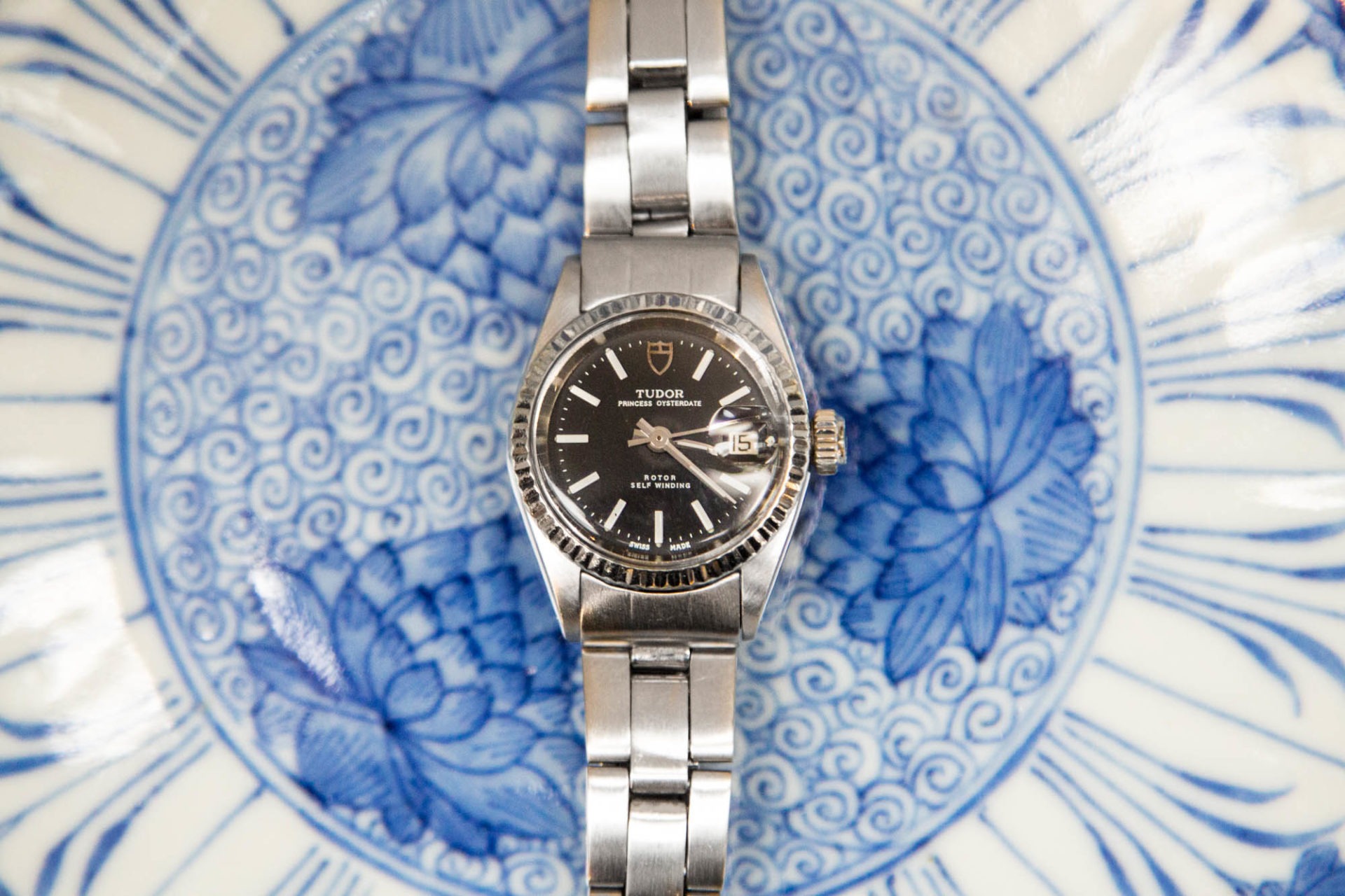 Aguttes - Vente de montres de collection - Tudor Princess Oysterdate femme