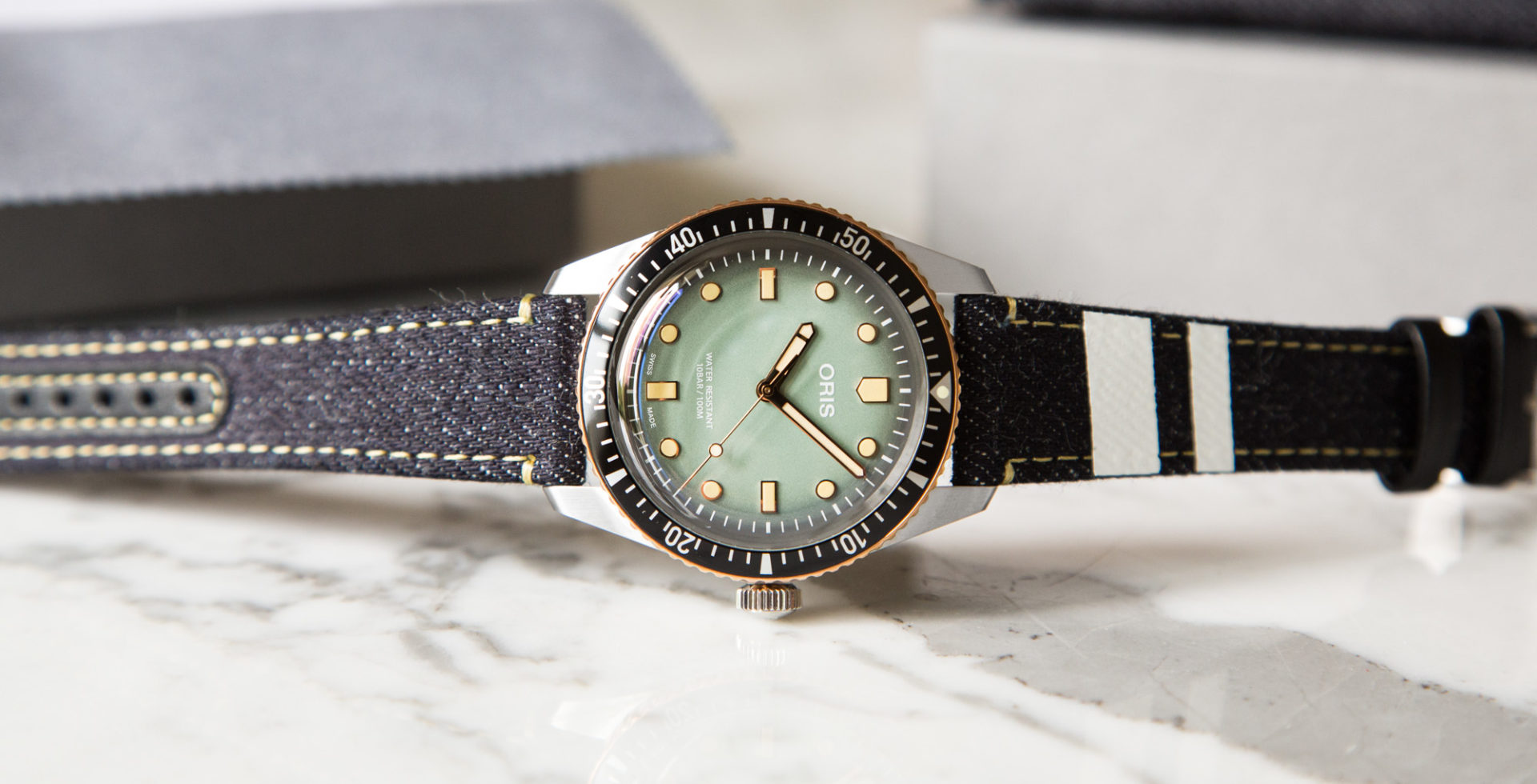 Oris x Momotaro Edition Speciale - Divers Sixty-Five