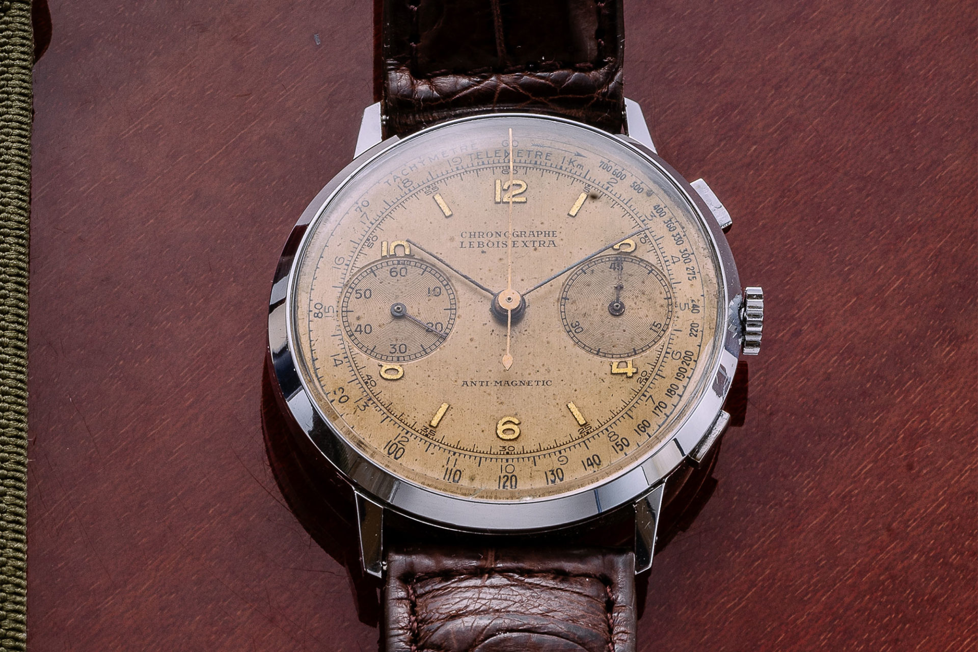 Lebois Extra Chronographe - Vente de montres de collection chez Aguttes