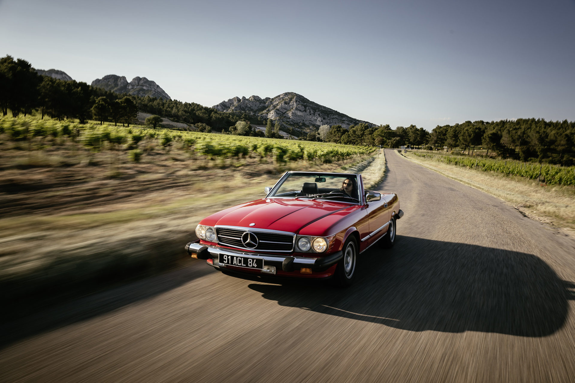 Mercedes-Benz 560SL