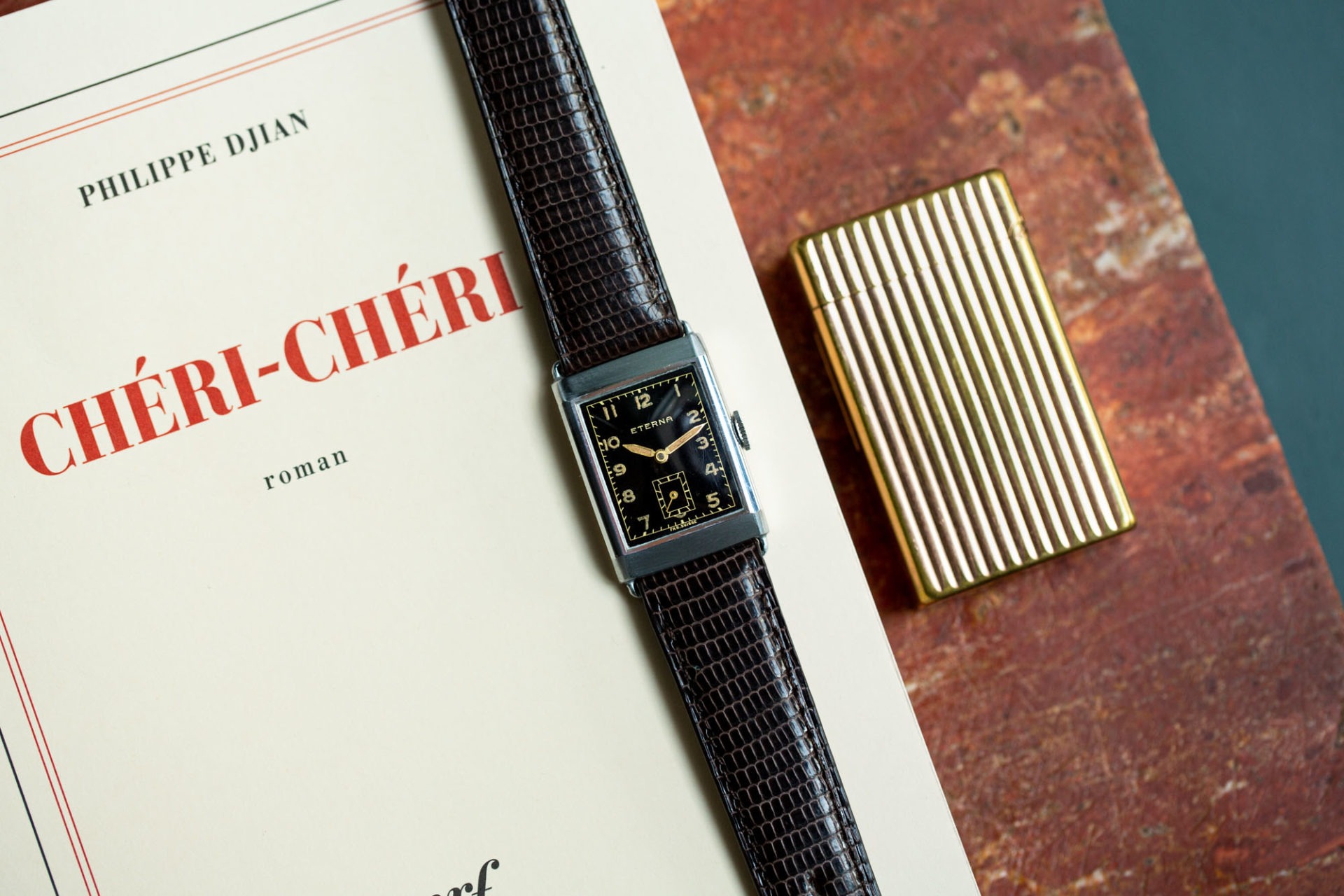 Eterna de forme - Montres vintage chez Joseph Bonnie