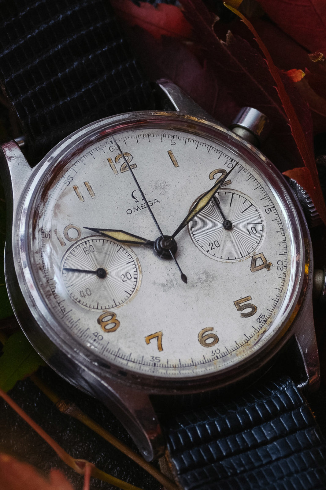 Omega chronographe CK2077- Aguttes vente de montres de collection du jeudi 10 décembre