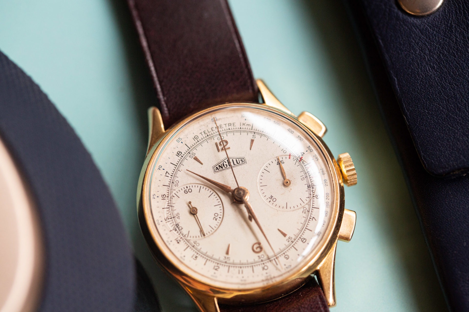 Angelus Chronographe - Sélection de montres vintage chez Joseph Bonnie