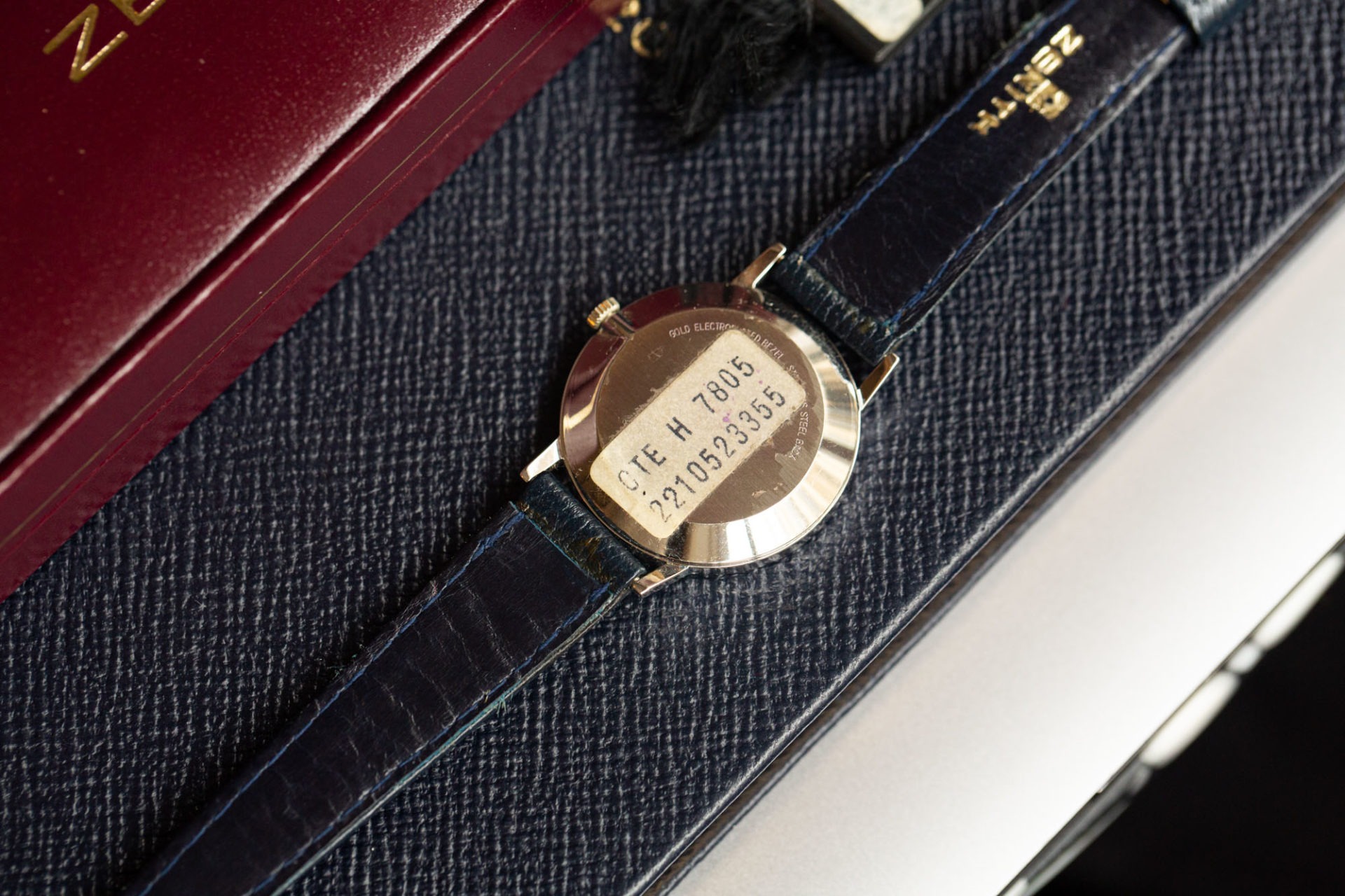 Movado Zenith Museum - Sélection de montres vintage chez Joseph Bonnie