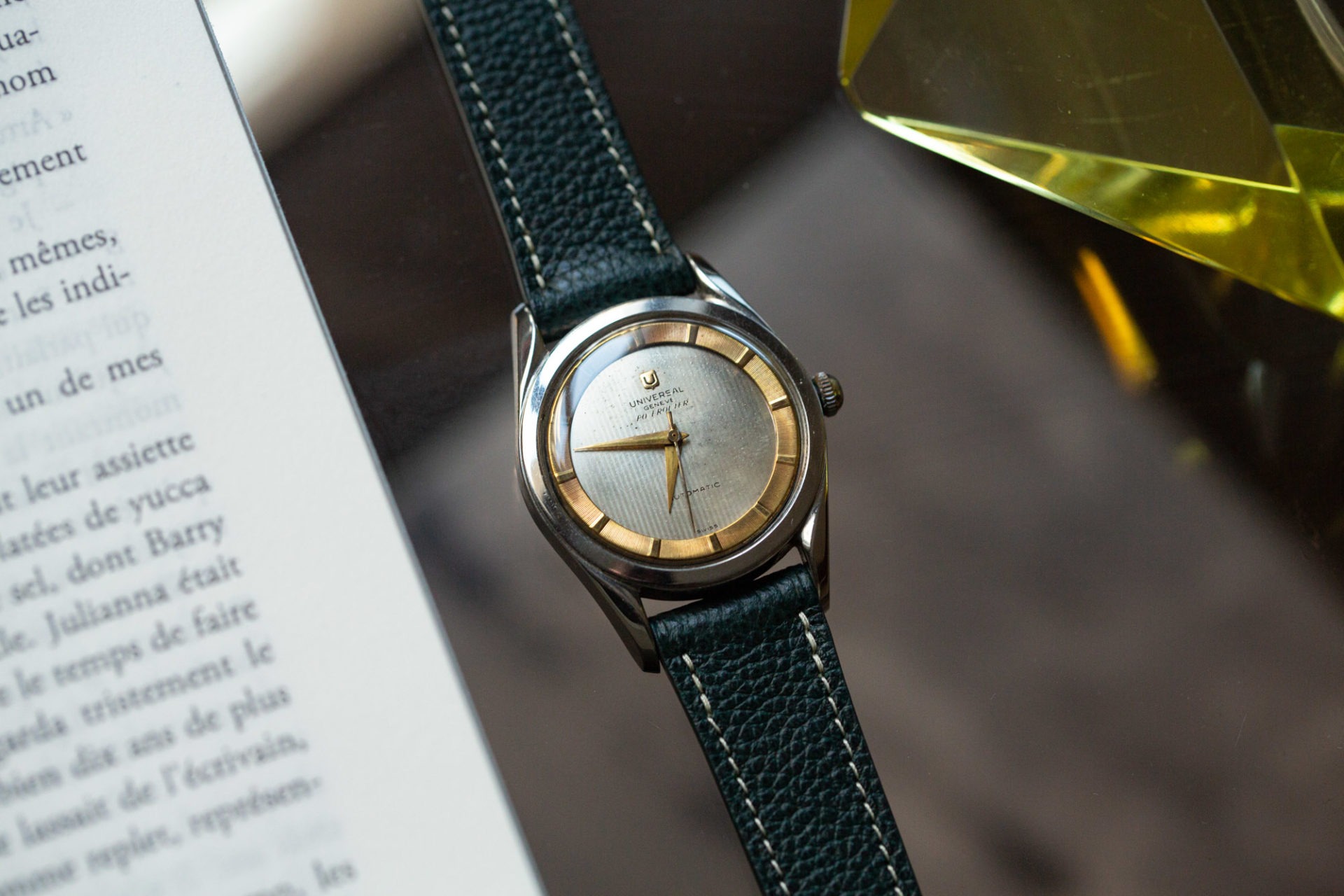 Universal Genève Polerouter - Sélection de montres vintage chez Joseph Bonnie