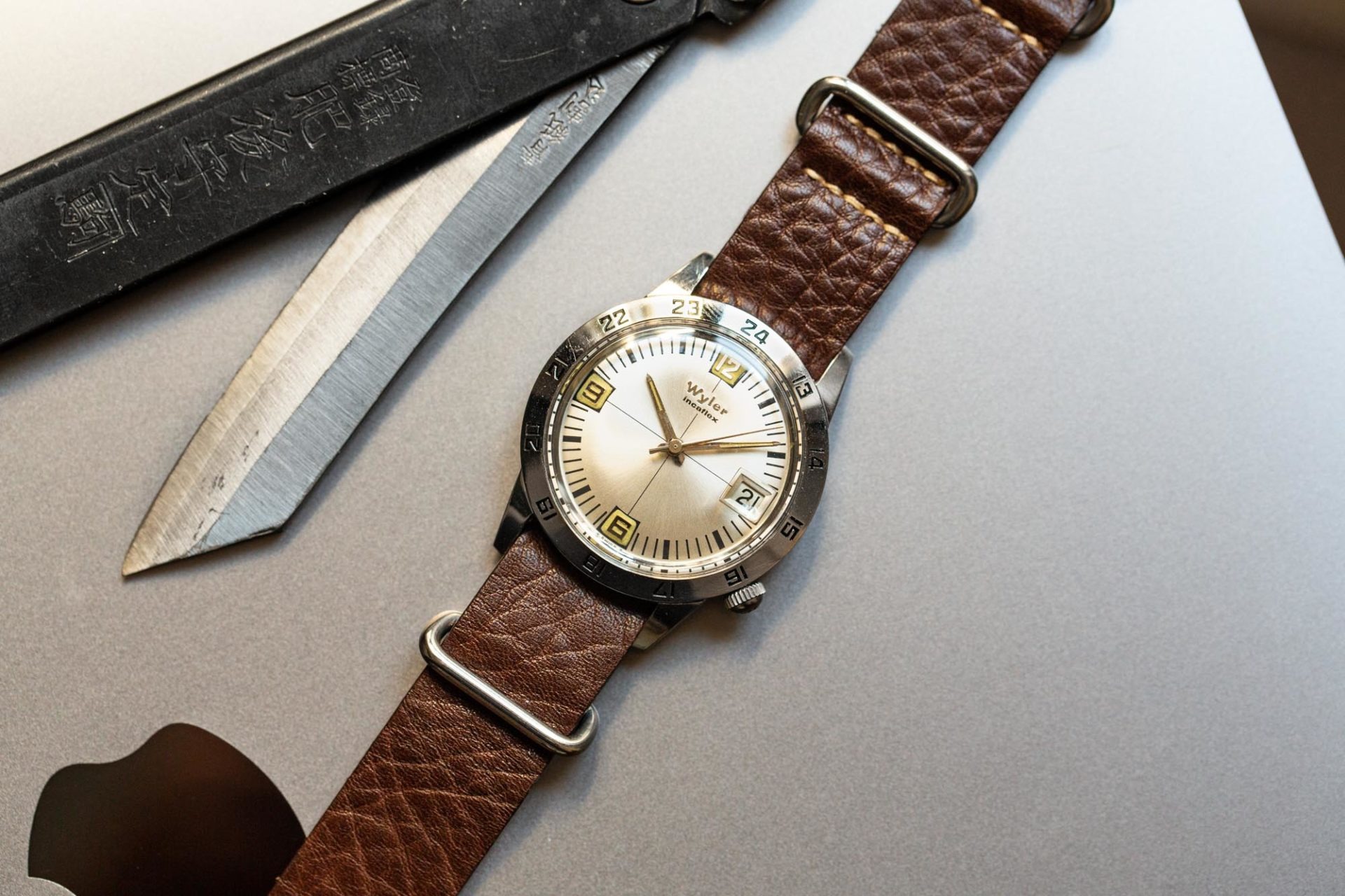 Wyler Big 24 Incaflex - Sélection de montres vintage chez Joseph Bonnie