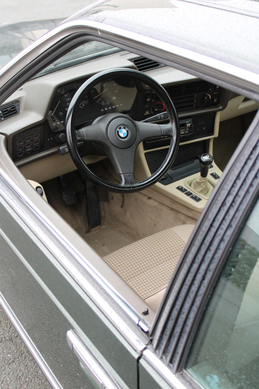 BMW 628 CSI - Vente Aguttes d'automobile du 13 décembre