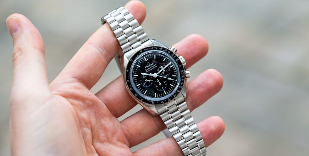 OMEGA SPEEDMASTER MOONWATCH Professional master chronometer To the Moon and back