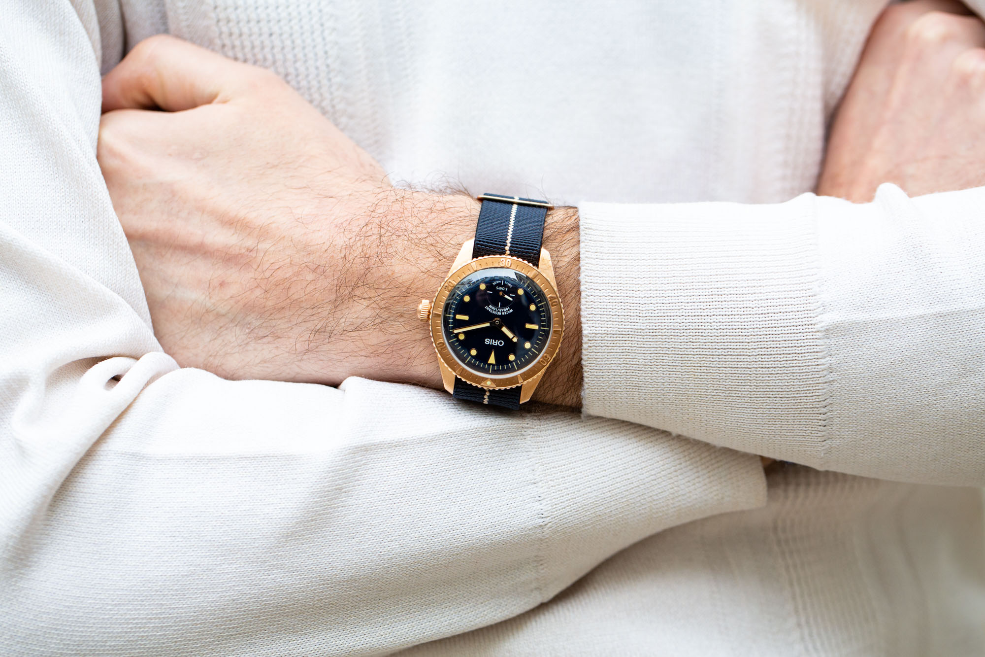 Oris carl brashear calibre 401 2025
