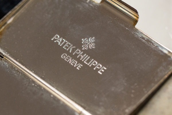 Patek Philippe - Porte-cartes - Les objets chez Joseph Bonnie