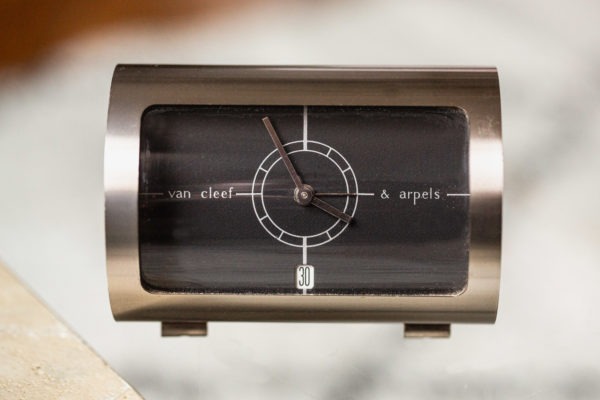 Van Cleef & Arpels - Horloge de table - Les objets chez Joseph Bonnie