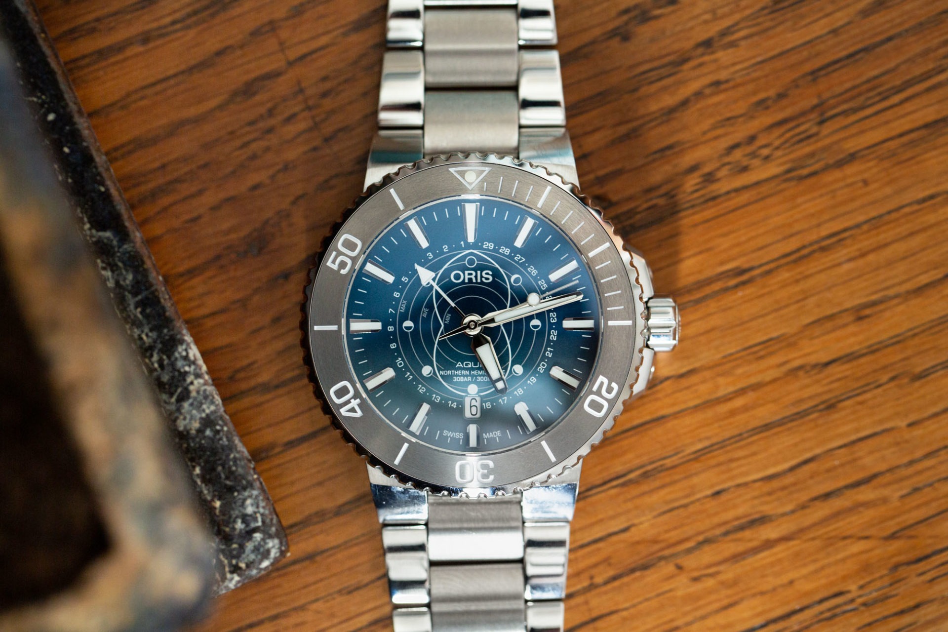 Oris Aquis Dat Watt Limited Edition