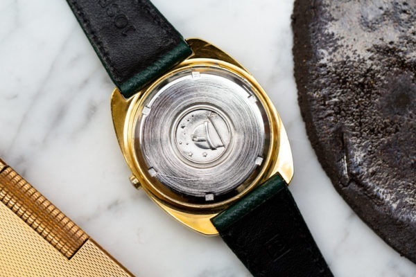Omega Seamaster Quartz- Sélection de montres vintage chez Joseph Bonnie