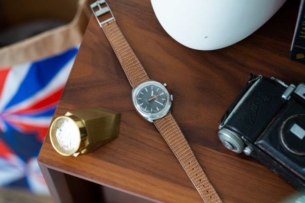 Omega Genève Chronostop - Sélection de montres vintage Joseph Bonnie