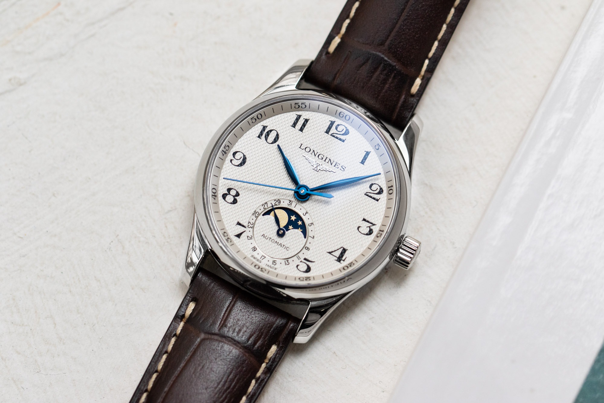 Longines Master Collection Phase de Lune... en 34 mm maintenant ! Longines-master-phase-de-lune-4