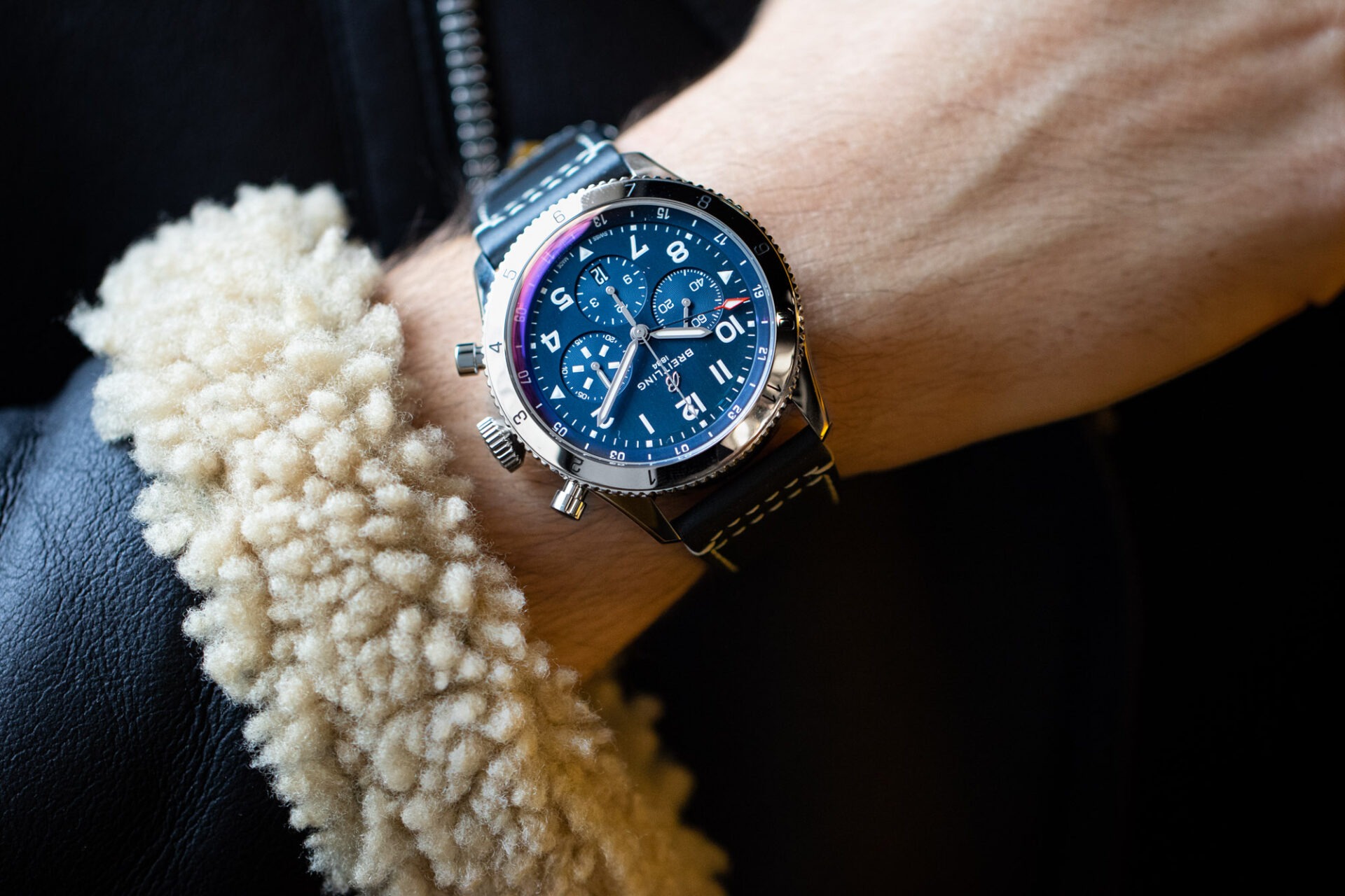 Super AVI B04 Chronograph GMT 46 Tribute to Vought F4U Corsair