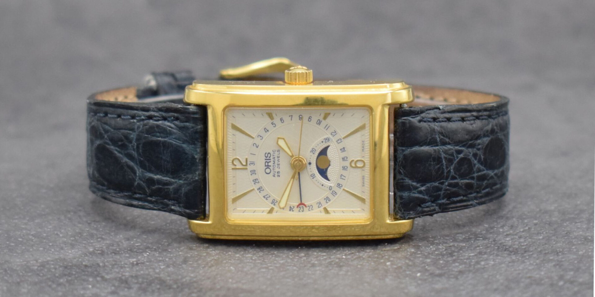 Oris Rectangular : la montre rectangulaire Oris automatique de retour