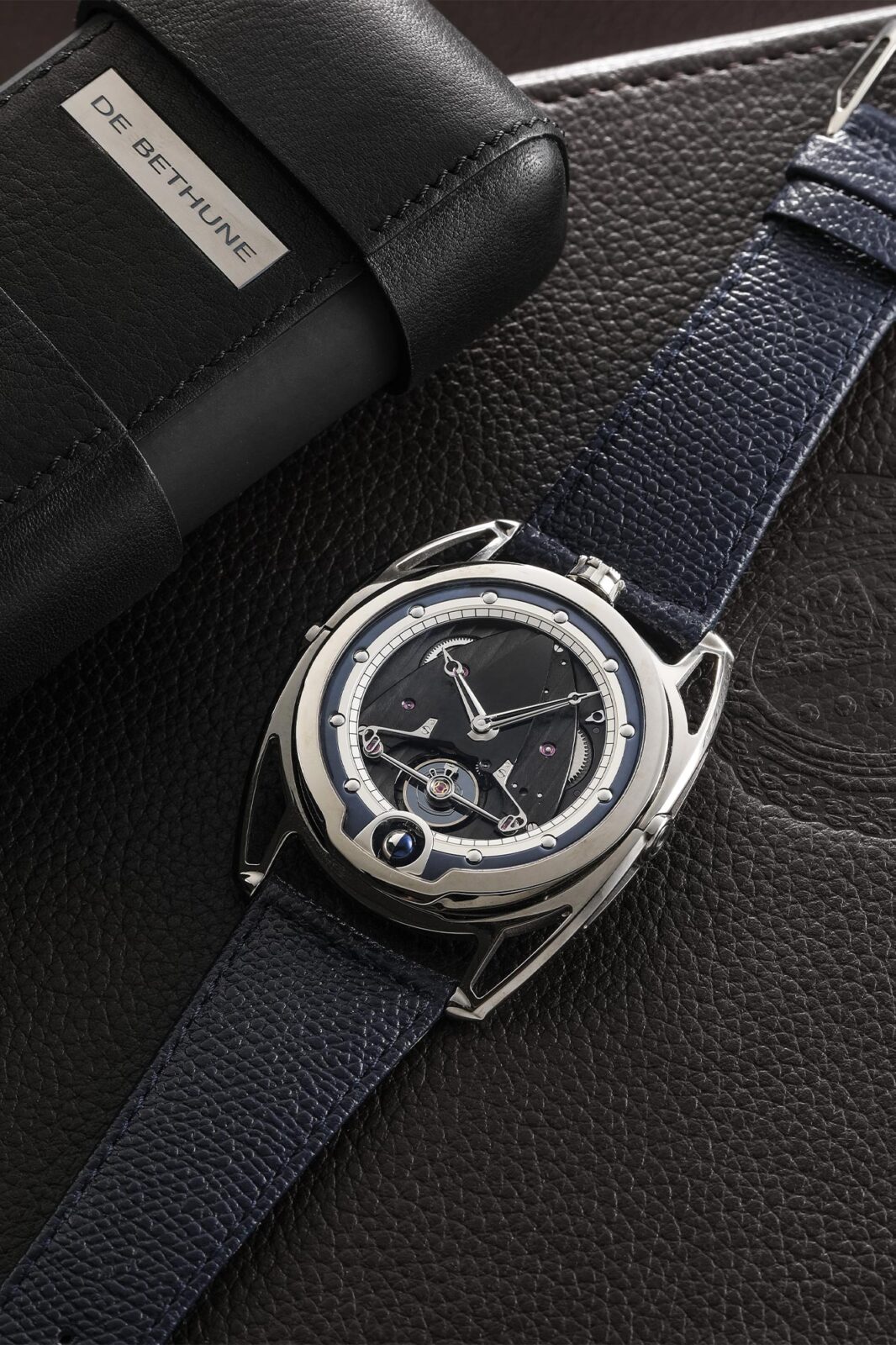 Phillips - De Bethune DB28