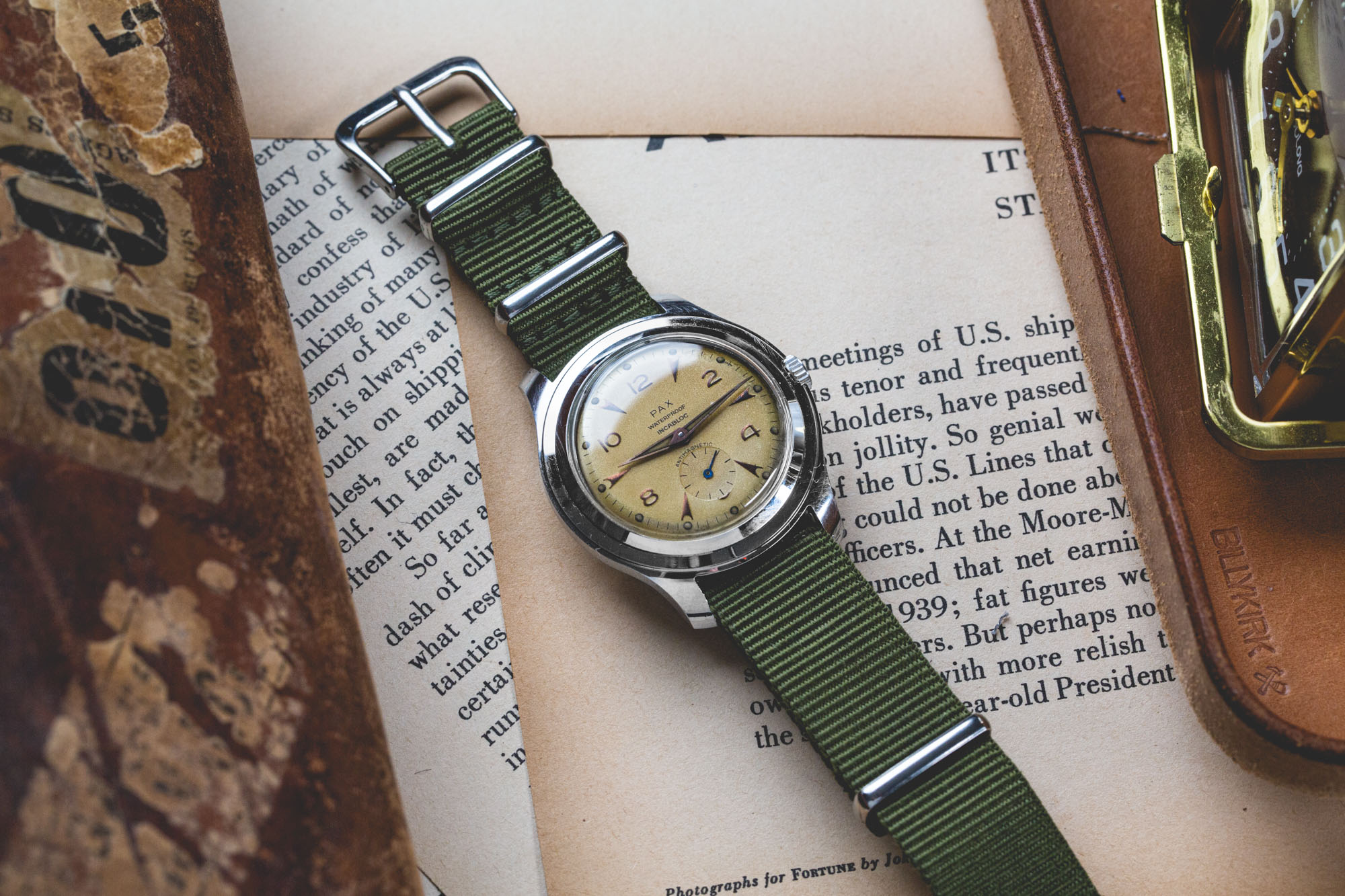 PAX trois aiguilles - Sélection de montres vintage JOSEPH BONNIE