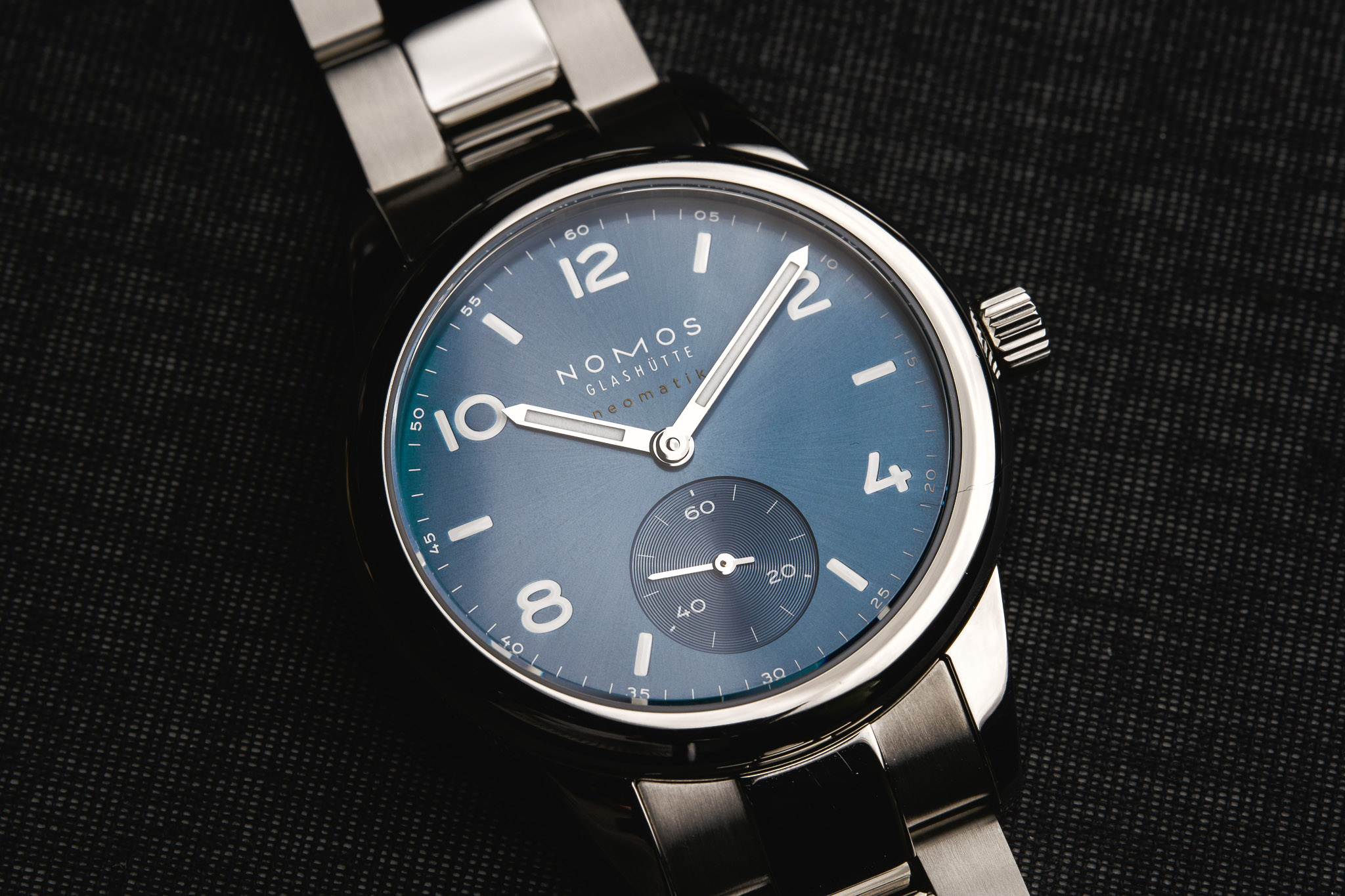 Nomos Club Sport Neomatik 37