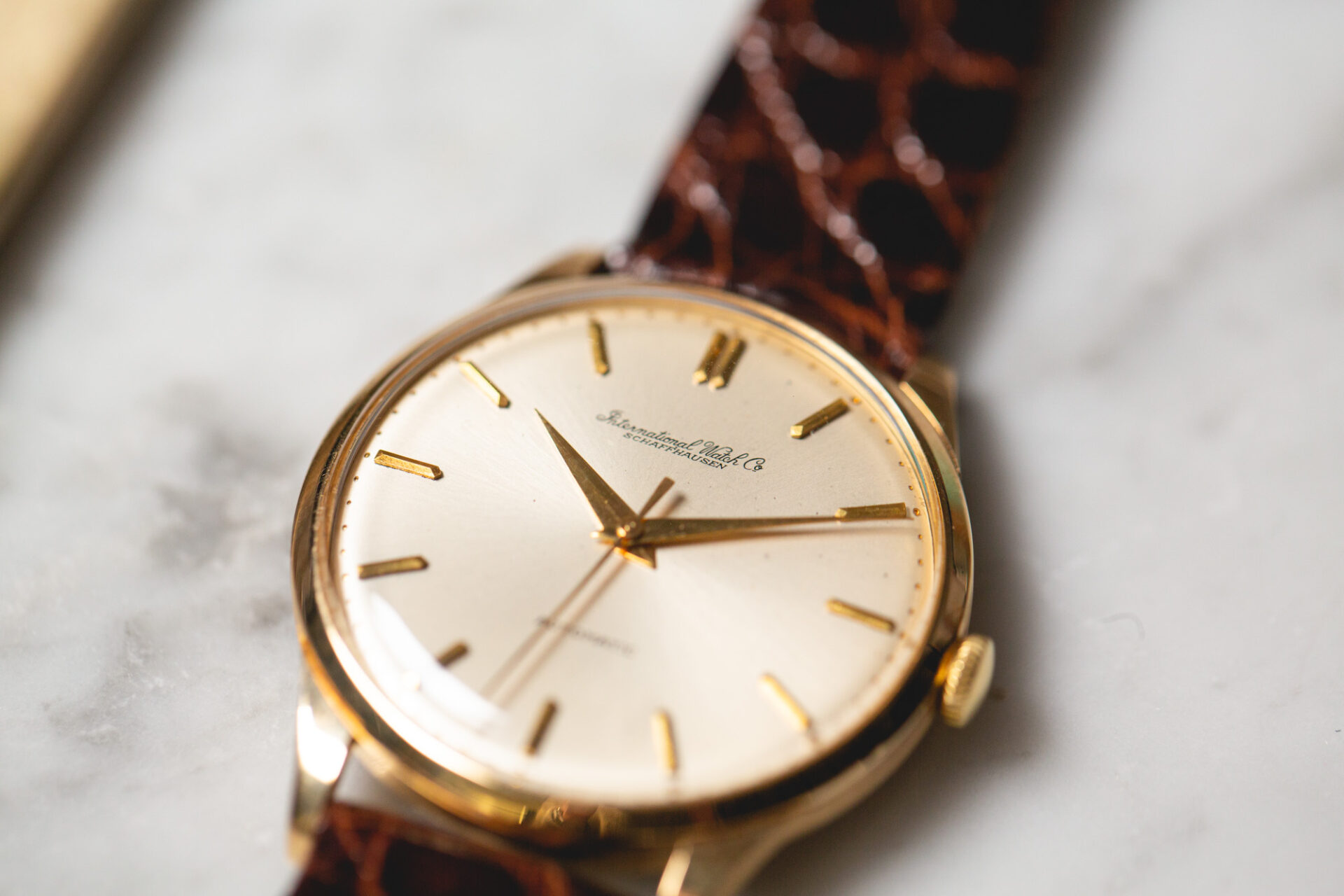 IWC Automatic or - Sélection de montres vintage JOSEPH BONNIE de février 2023