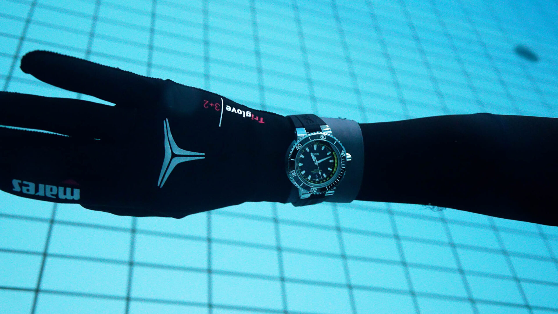 Oris Aquis Depth Gauge