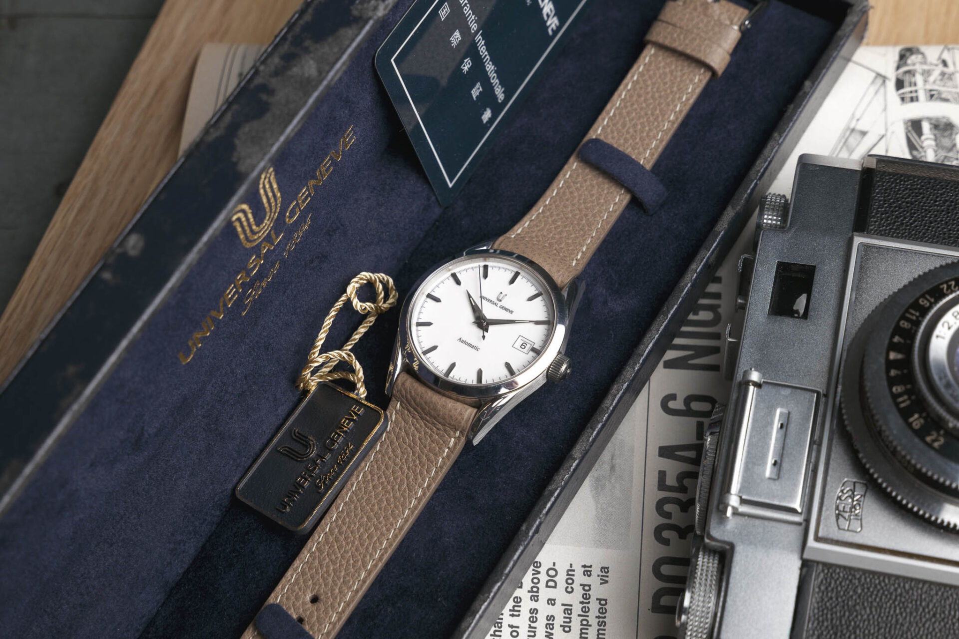Universal Genève Automatic - Sélection de montres vintage Joseph Bonnie septembre 2023