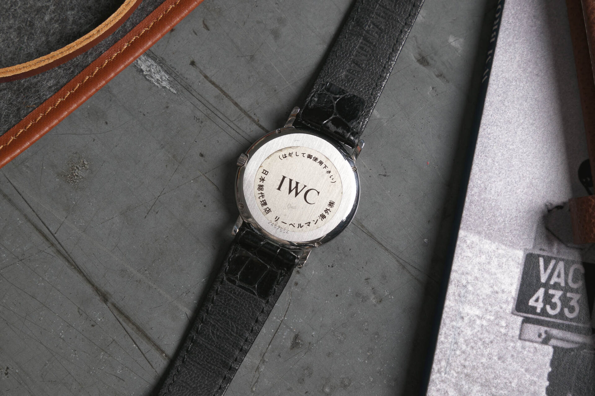 IWC Quartz - Sélection de montres vintage et de collection JOSEPH BONNIE de janvier 2024