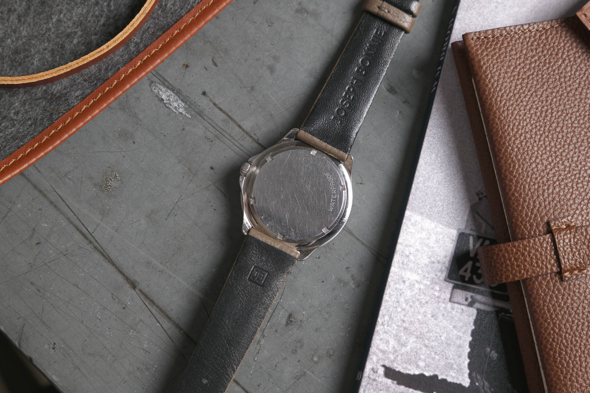 Omega Genève Amirauté - Sélection de montres vintage et de collection JOSEPH BONNIE de janvier 2024