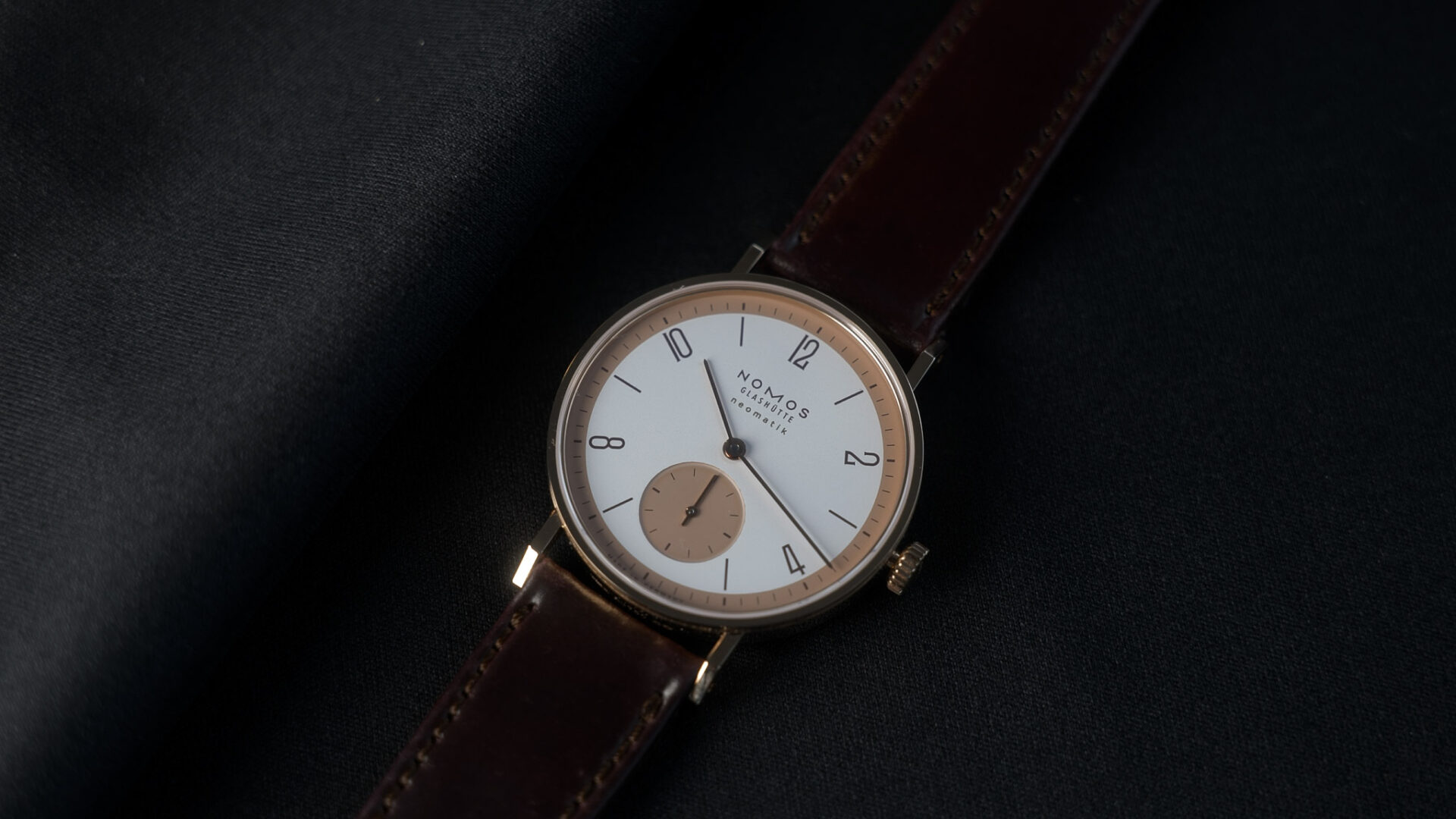 Nomos Tangente 175 ans d'horlogerie à Glashütte