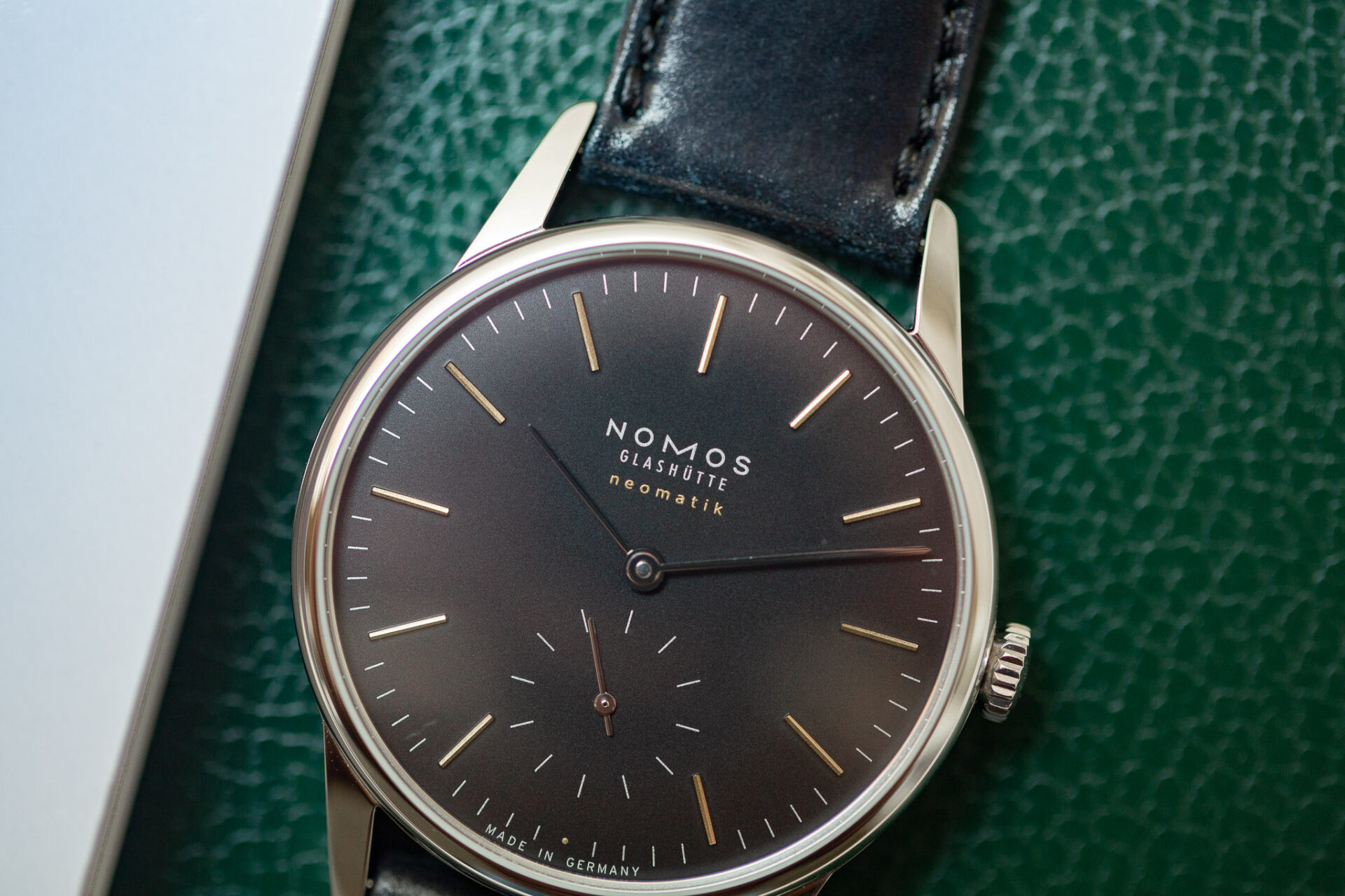 Nomos Orion Neomatik New Black