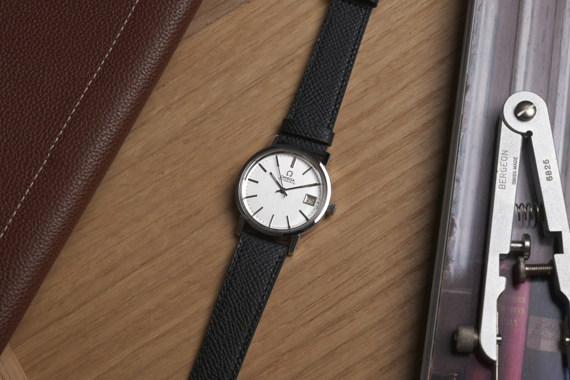 Omega Automatic - Sélection de montres vintage JOSEPH BONNIE de mars 2024