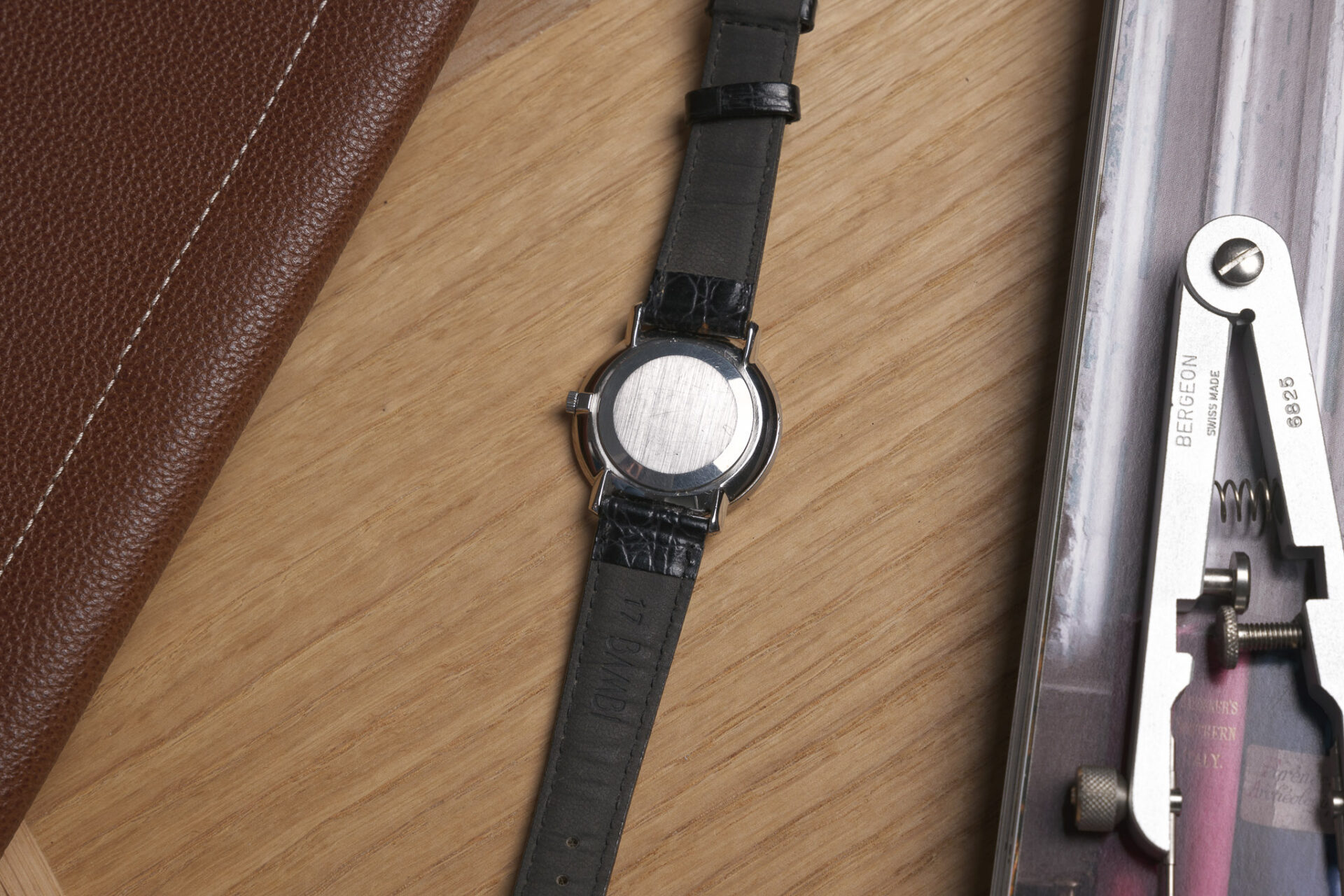 Omega De Ville - Sélection de montres vintage JOSEPH BONNIE de mars 2024