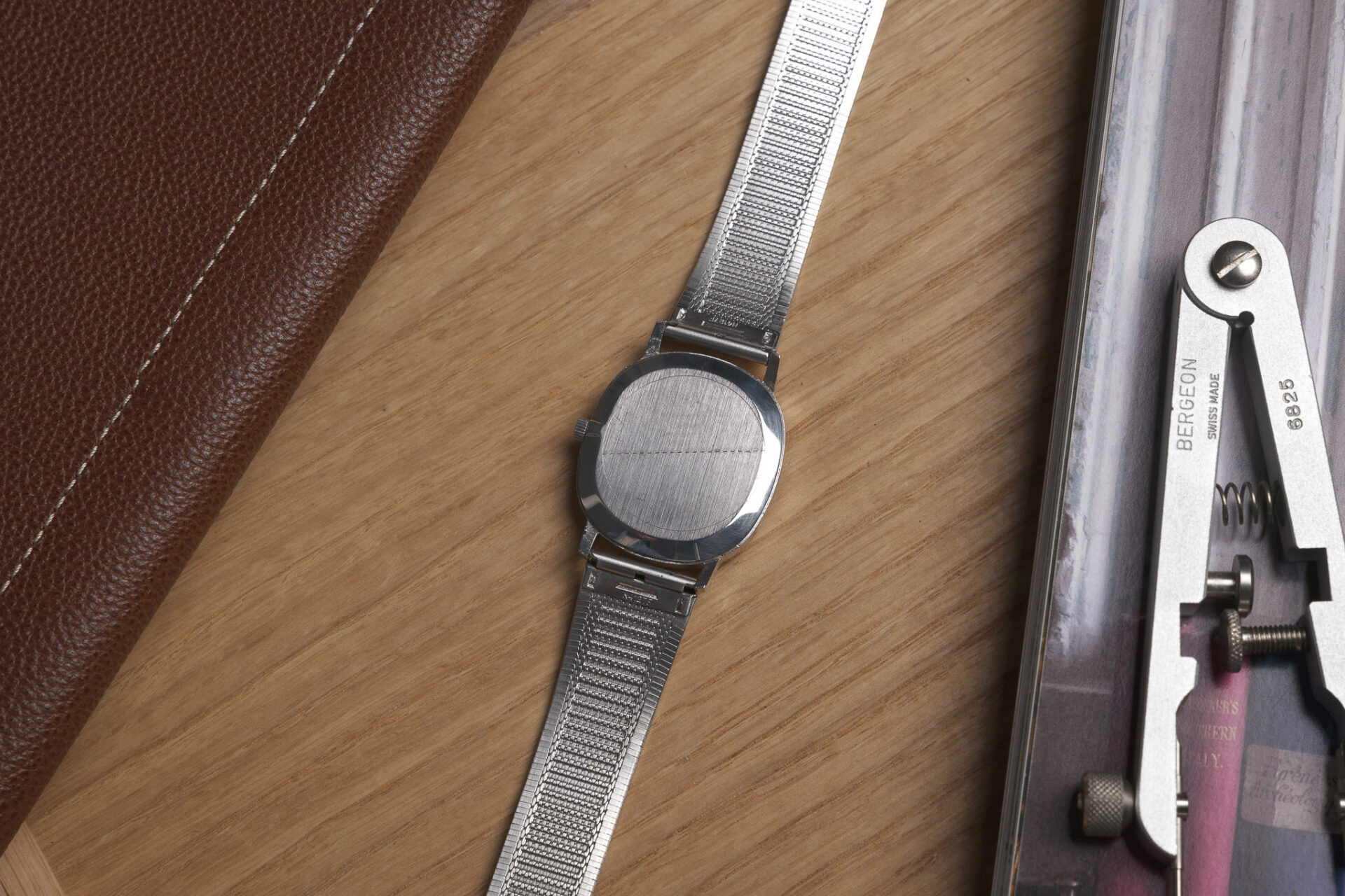 Omega De Ville - Sélection de montres vintage JOSEPH BONNIE de mars 2024