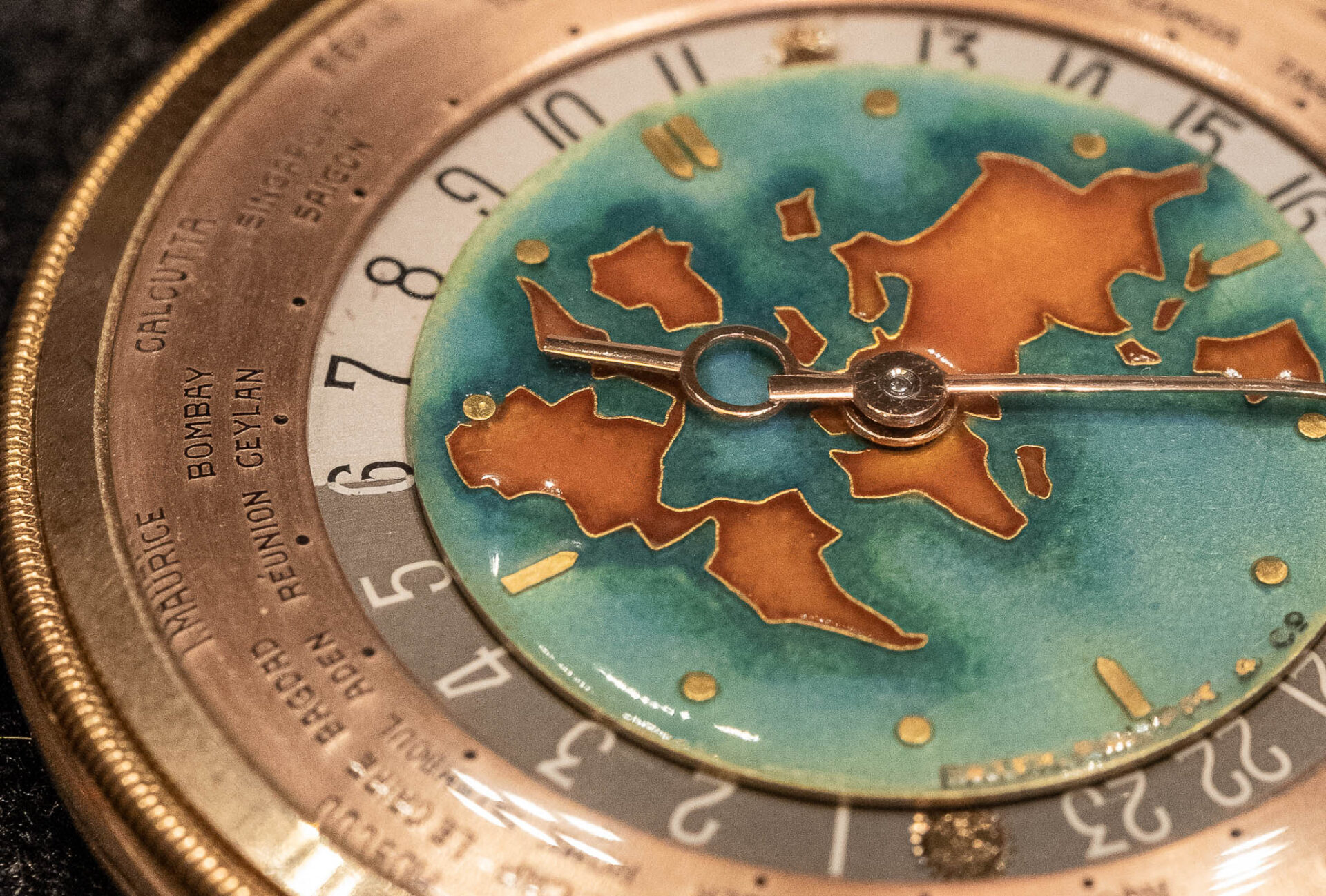 Patek Philippe 605 HU chez Antiquorum