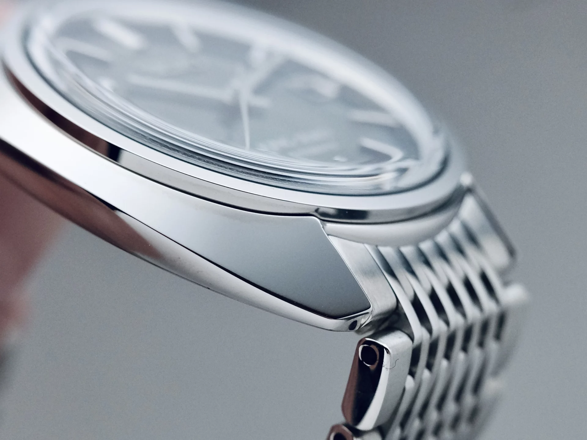 King Seiko KS1969 SJE113 profile du boîtier