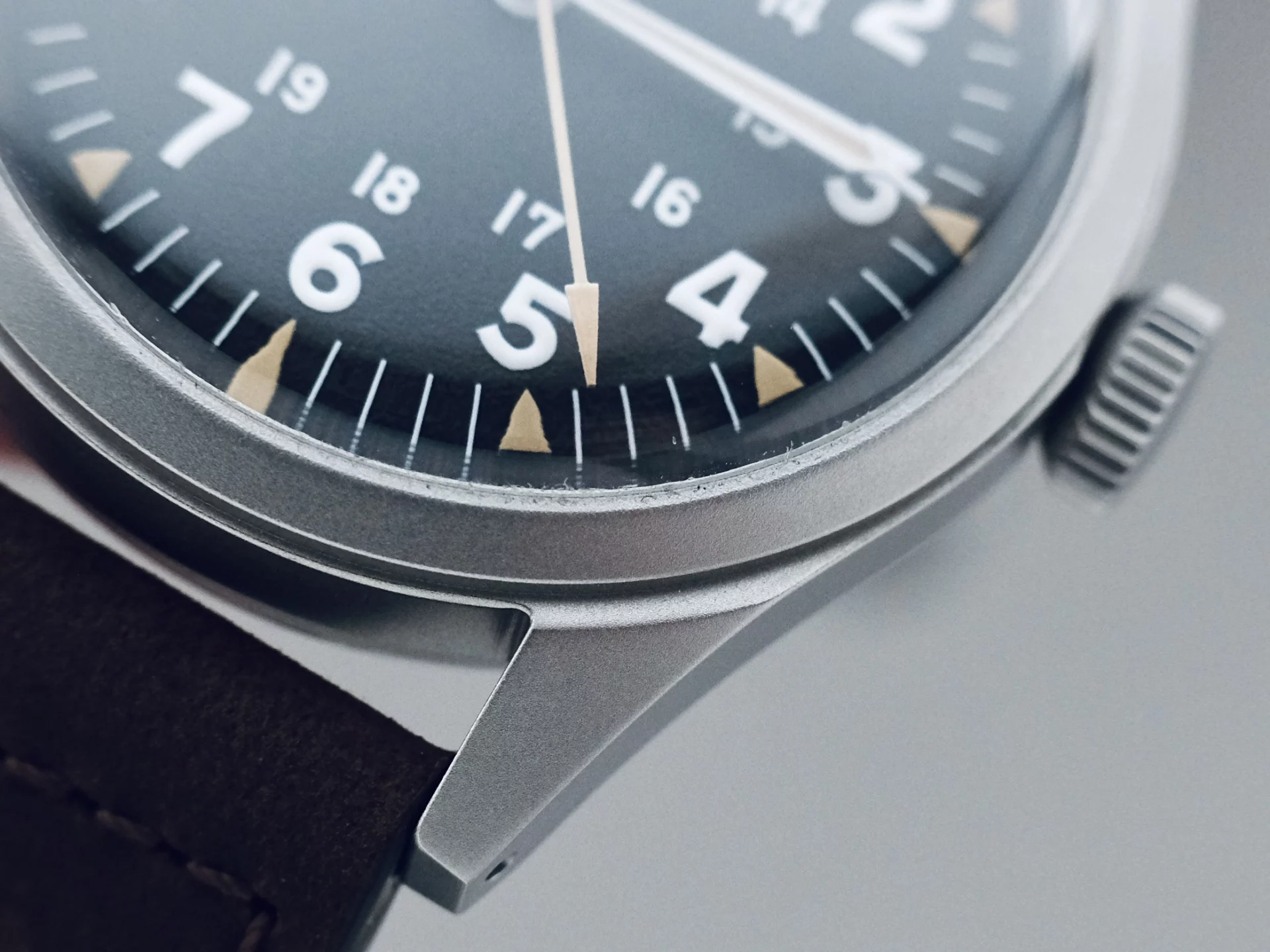 Benrus DTU-2A/P 34mm boîtier microbillé