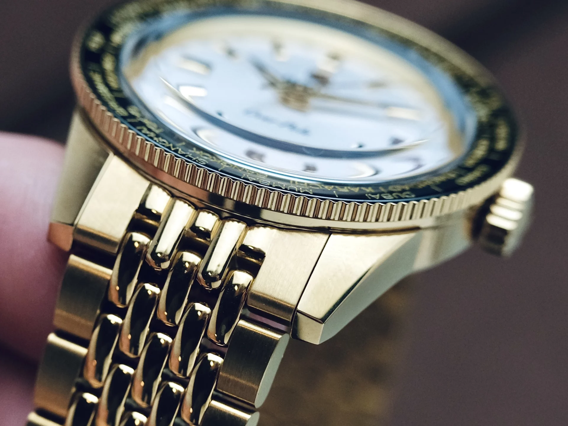 Rado Captain Cook Over-Pole PDV or édition limitée boîtier